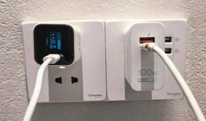 UGREEN 65W GaN charger review — 3-port compact charging